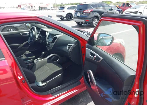 2013 Hyundai Veloster Base W/Black из США, поврежденный, VIN KMHTC6AD4DU146954